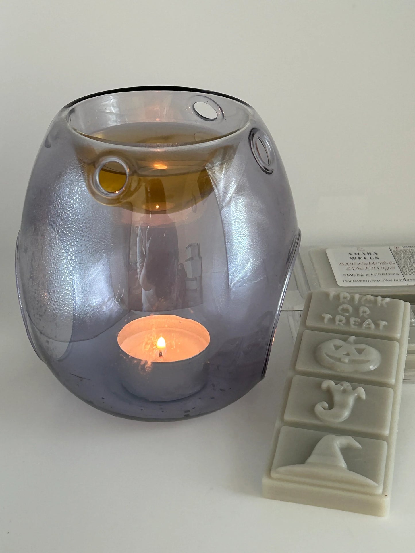Smoke & Mirrors - Enchanting Evenings - Soy Wax Melt -Amara Wells
